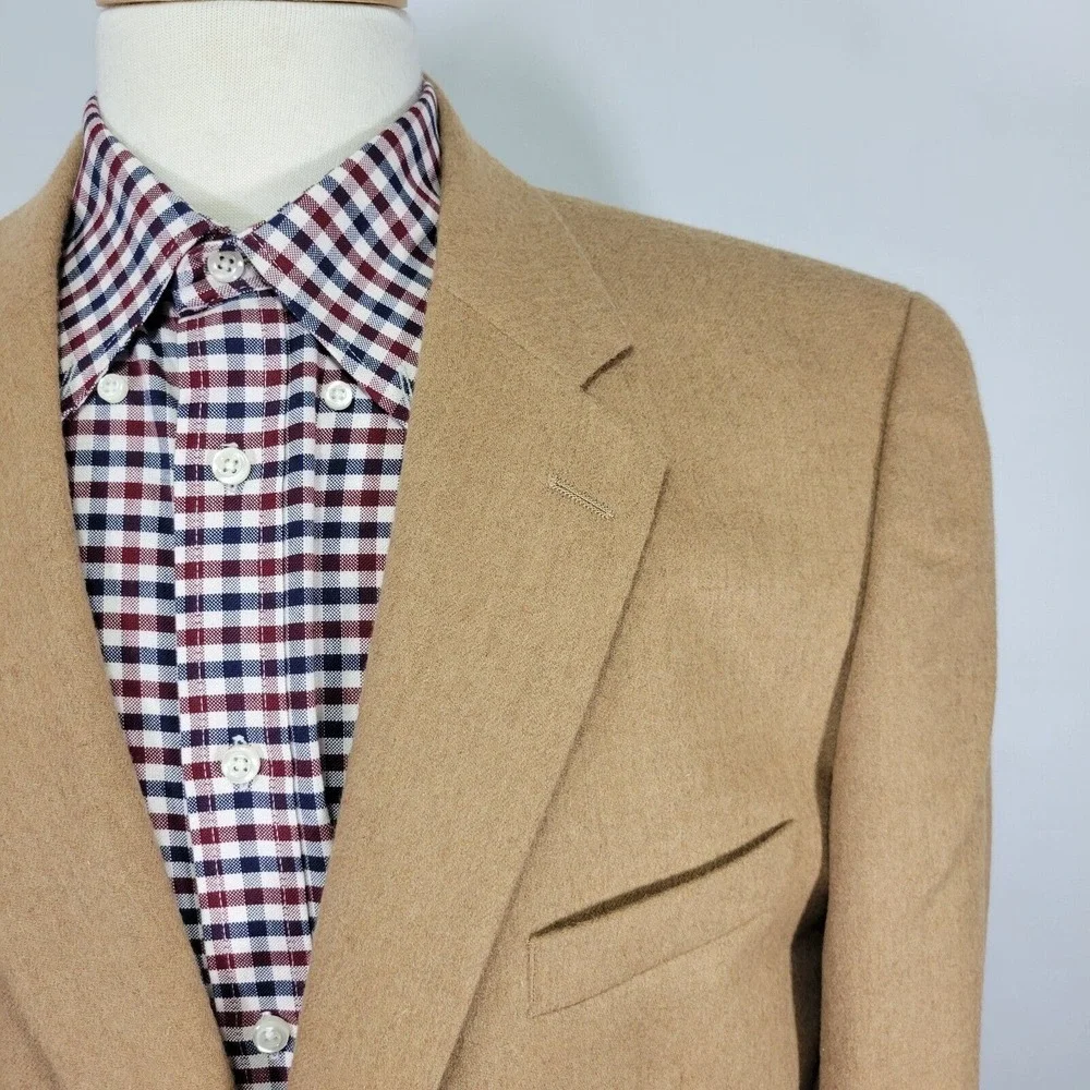 Eagle Men's‎ Sport Coat Blazer Two Button Beige 100% Camel Hair Size 42L NEW